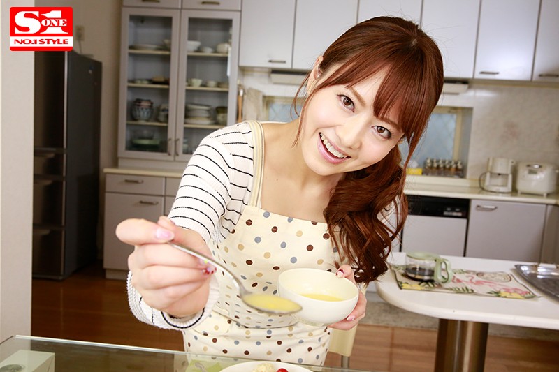 【VR】キス魔なアッキー（妻）とイチャイチャSEXしまくり新婚生活を超リアルVR体験！ 朝起きてから寝るまで隙あればキス！出勤前の超バキュームフェラ＆帰宅後は近距離で見つめ合い超密着ベロキスSEX！ 吉沢明歩